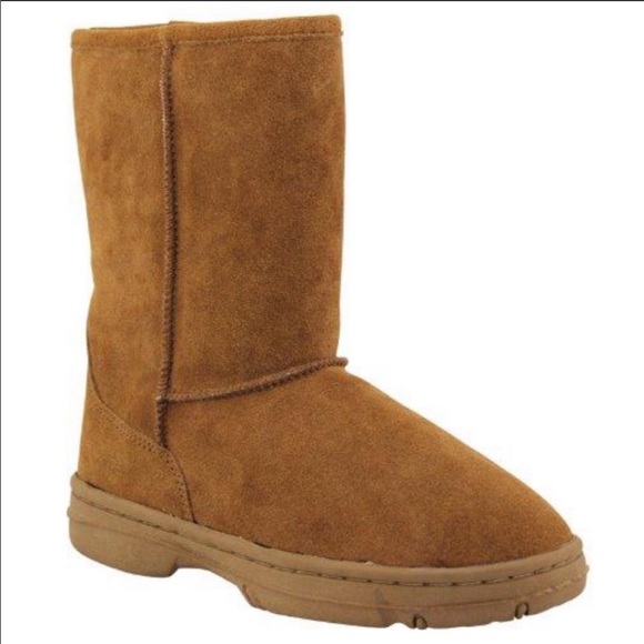 Lamo Womens Size 6 Rugged Sole boot. - Picture 1 of 5